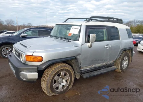 2007 Toyota Fj Cruiser z USA, uszkodzony, nr VIN JTEBU11F170028885